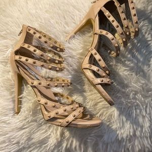 Steve Madden nude studded heels